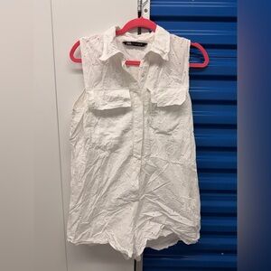 Zara women’s Textured White Sleeveless romper xs - S